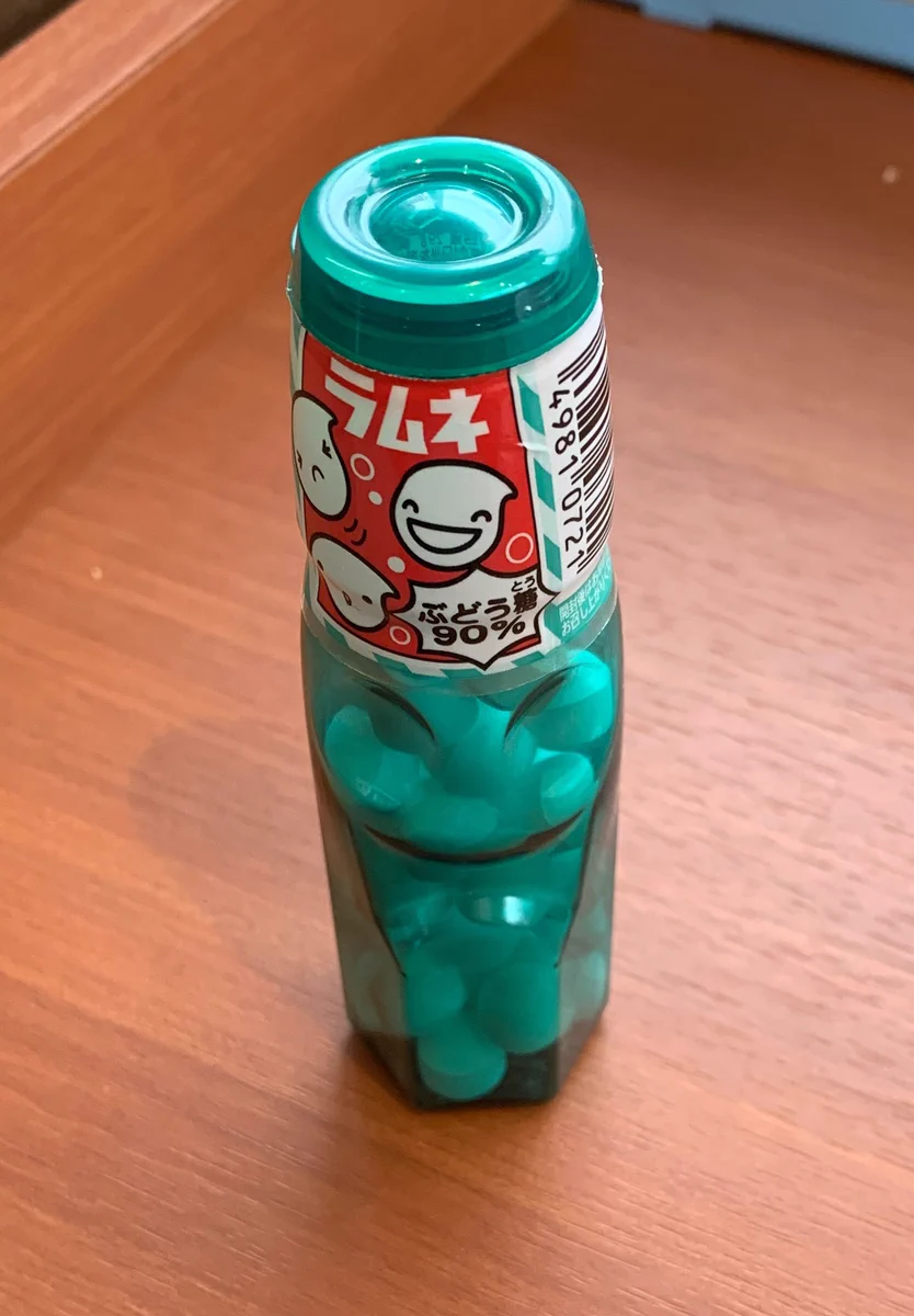 ちびっこ大好きあのお菓子に怖い一面が？そうとしか見えなくなる画像が話題