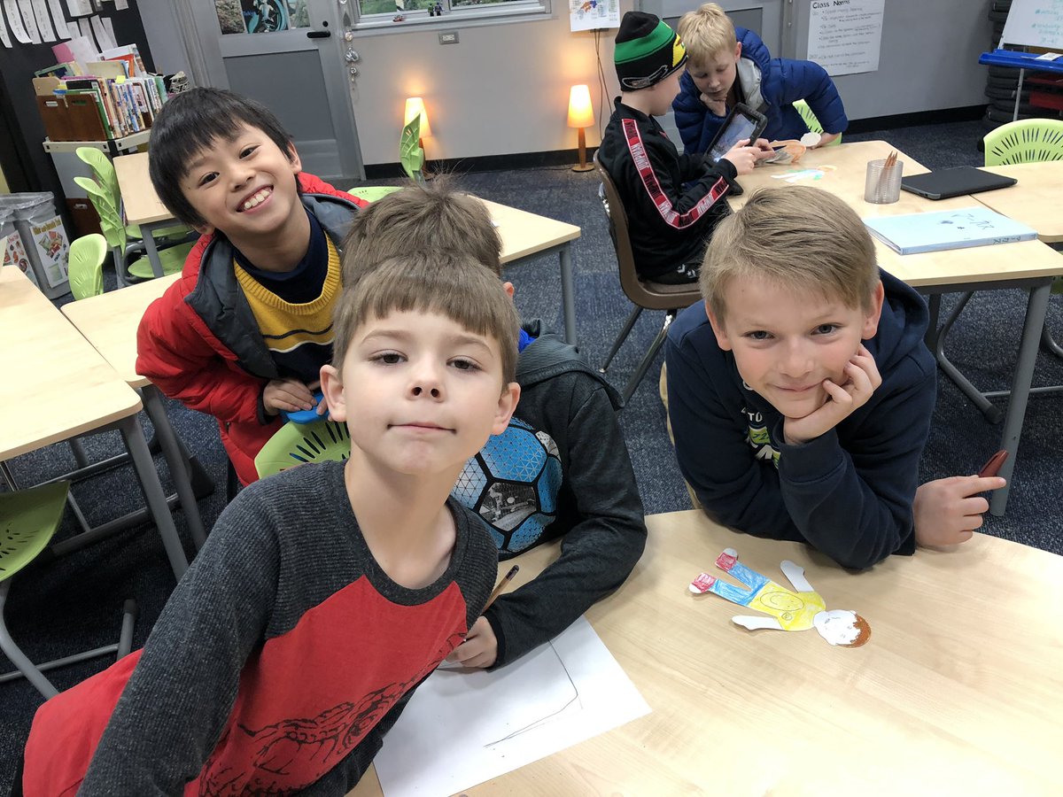 asijMachidori's tweet photo. #G3JPclass students are planning the mini skit using mini them. https://t.co/7a4yMqiETe