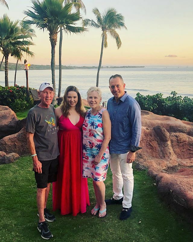 AlexaCross7's tweet photo. Sushi night in paradise 😋 https://t.co/NCOp4d2uVb