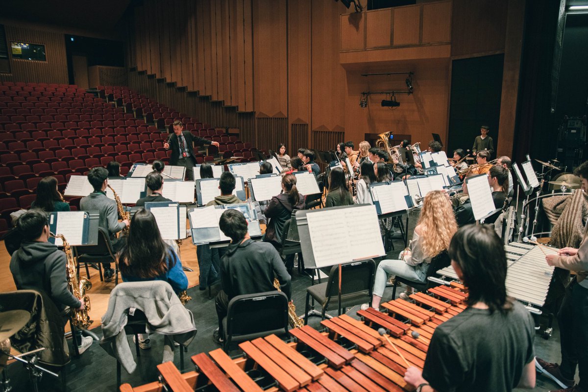 asij's tweet photo. 🎷 Our wind ensemble took to the stage this morning with our special guest, Dr Chad Nicholson from the University of Arizona. 🎺
#asij #trombonetuesday #highschool #music #windensemble #windinstrument #specialist #band https://t.co/WQXkDunzAQ