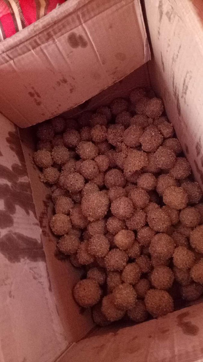 Manisha_mis's tweet image. होइन यो घर हो कि दोहोरी साँझ ..😉
कति गित गाउन सक्या..😜
#latest_update 🙏💕🥀