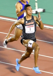 やすだともひこ 足首パフォーマンスアップ 自分の特徴を知ろう 4スタンス理論 B2タイプ 踵外側型 Exサニブラウン選手 上半身は後ろぞり気味で 足を後ろで裁く方が運動の効率が良い 足 陸上 ランニング インソール スポーツ T Co