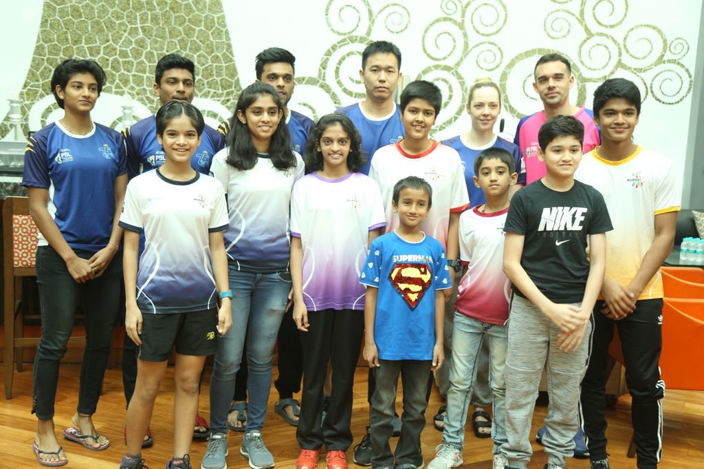 Mumbai_Games's tweet photo. 8 Lucky Mumbai Games participants got a chance to Meet &amp; Greet with the Star players of @7acespune

It was an inspiring and informative session for the participants.

#KhelnaHai #MumbaiGames #badminton #Mumbaikar https://t.co/v0hf1S6X2S