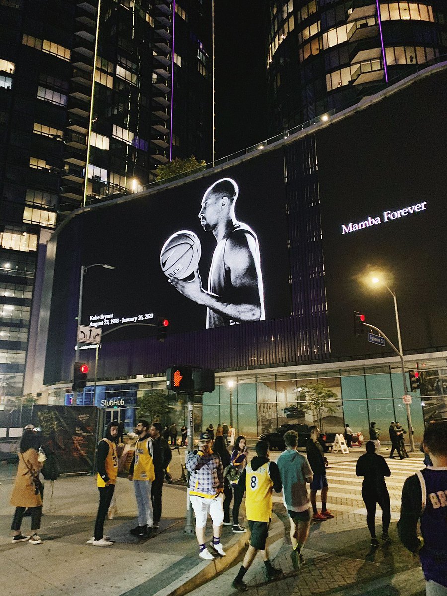 dianakmir's tweet photo. my favorite athlete.⁣
the one who made me fall in love with basketball during his career.⁣

heartbroken by this tragedy. still so unreal.
⁣
MAMBA FOREVER 💛💜⁣
#8 #24 #RIPKobe #RIPGiGi
#RunForKobe @_BlacklistLA https://t.co/CCxKEDDpdo