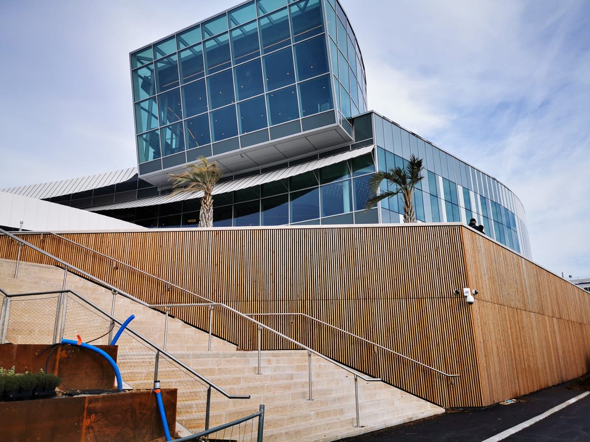 FPBois's tweet photo. Quelques photos du Cap3000 à Nice ou nous avons livré 60000 ml de tasseaux mélèze, à 50 m de la mer...

#nouveau #chantier #centre #commercial https://t.co/KYscVvTDMK