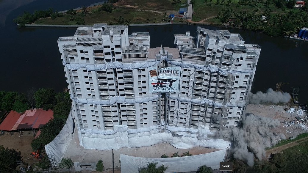 edificeengg's tweet photo. EXECUTED BIGGEST DEMOLITION IN MARADU, KOCHI, KERALA OF RESIDENTIAL APARTMENTS BY IMPLOSION TECHNOLOGY https://t.co/r6LXgvinRx