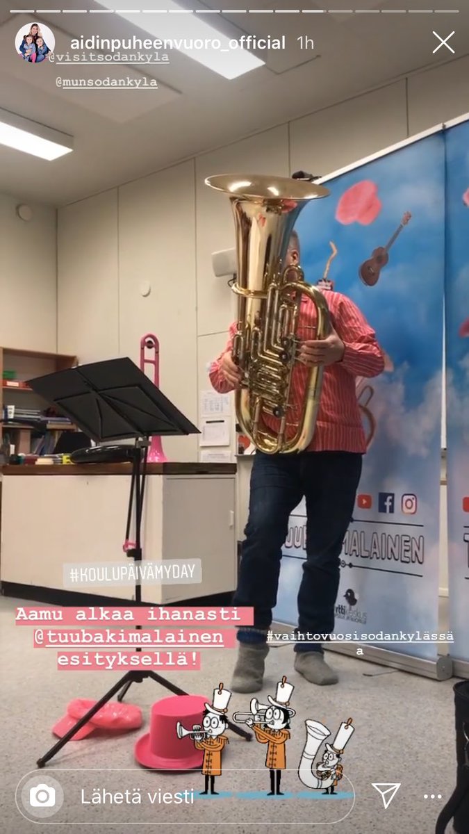 Tänään suosittelen vilkaisemaan <a href="/InariFernandez/">Inari Fernández</a>’n instagramia, pääset seuraamaan #kyläkoulu’n päivää! Miten Lapissa pysytään ulkovälitunnilla lämpimänä? 🥶 Aamun näköjään aloitti Tuubakimalainen 🎺🐝

#vaihtovuosisodankylässä

Vink vink <a href="/MaaseutuFi/">Maaseutuverkosto</a> <a href="/okmfi/">Opetus- ja kulttuuriministeriö</a> <a href="/Opetushallitus/">Opetushallitus</a>