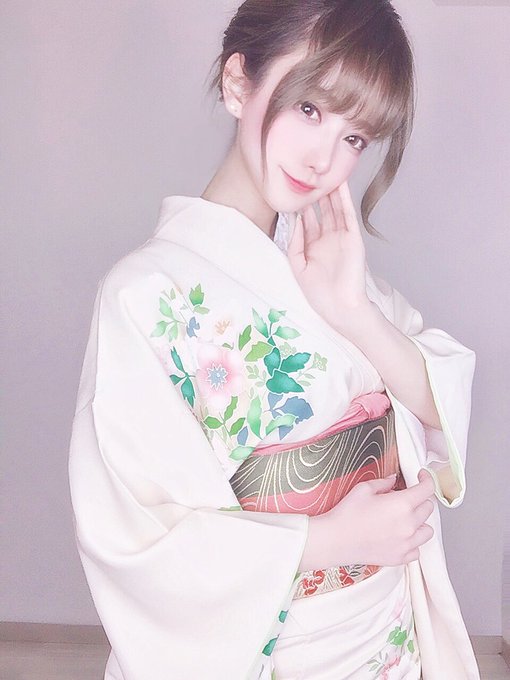 コスプレイヤーしろさきのTwitter画像31