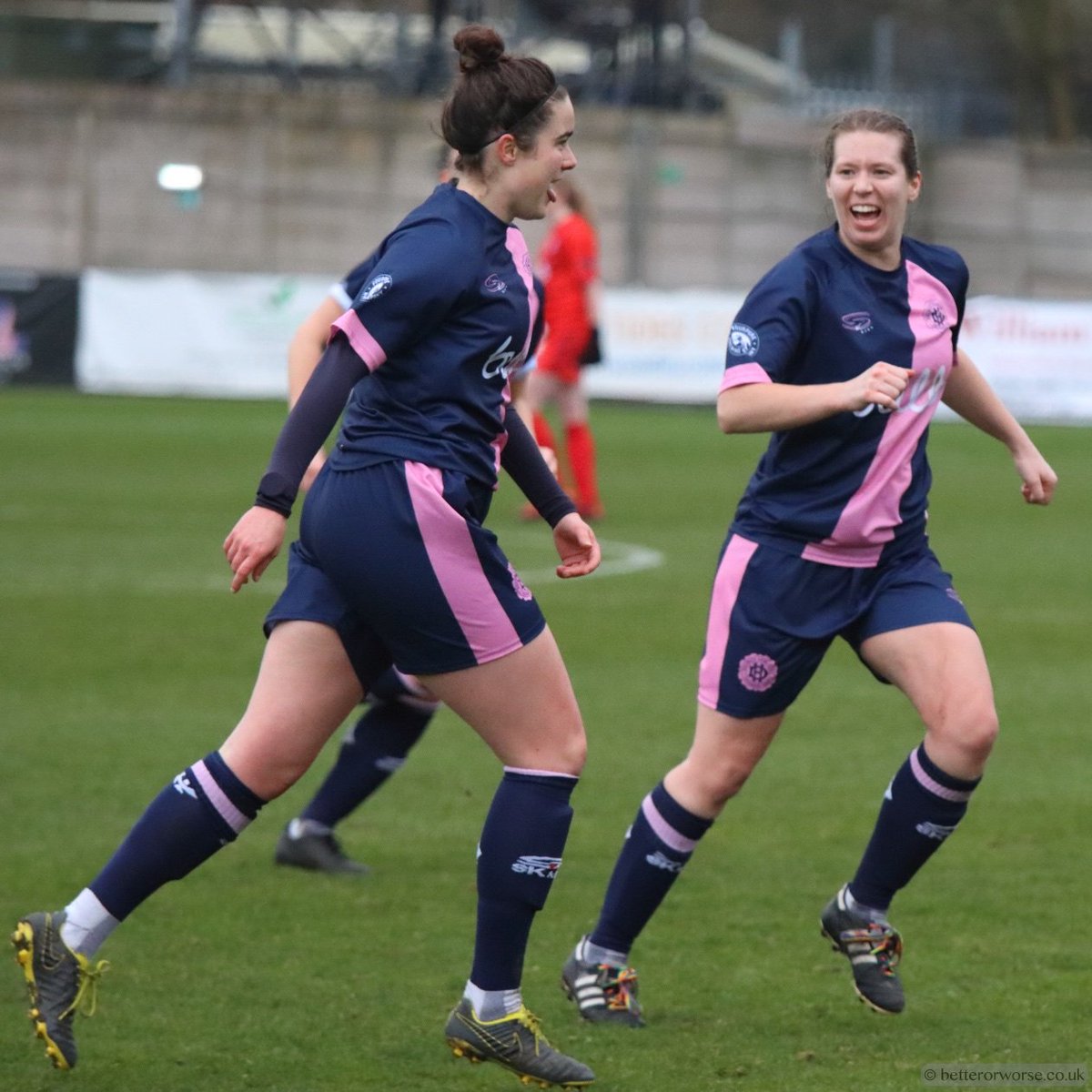 Dulwich Hamlet WFC equalise against Denham United

Great picture by Nivag
betterorworse.co.uk/author/admin/

@rosiestone8 @dulwichhamfc_w @DulwichHamletFC #DHFC