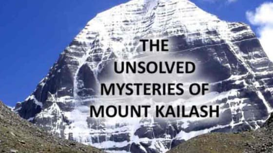  #Thread कैलाश पर्वत, हिमालय की पूरी श्रृंखला में सबसे रहस्यमयी पर्वत है। कैलाश पर्वत, न केवल हिंदुओं, सिखों, बौद्धों और जैनों द्वारा पवित्र माना जाता है, बल्कि पृथ्वी पर मौजूद सबसे अनसुलझे रहस्यमय जगह के रूप में भी माना जाता है। @LostTemple7