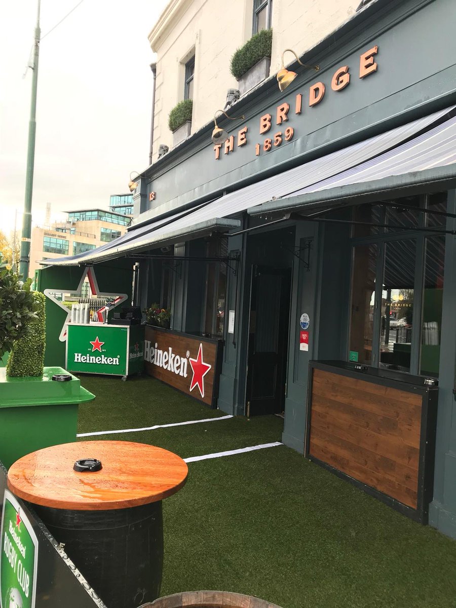 TheBridge1859's tweet image. It’s back....  
Ireland VS Scotland
2 Tickets to the game
4 Pints of @Heineken_IE 
2 Match Day Burgers 
1 #MatchDaySorted 
Follow &amp;amp; RT for a chance to win thebridge1859.ie 
Winner announced lunch time this Friday! #IreVSco  💚