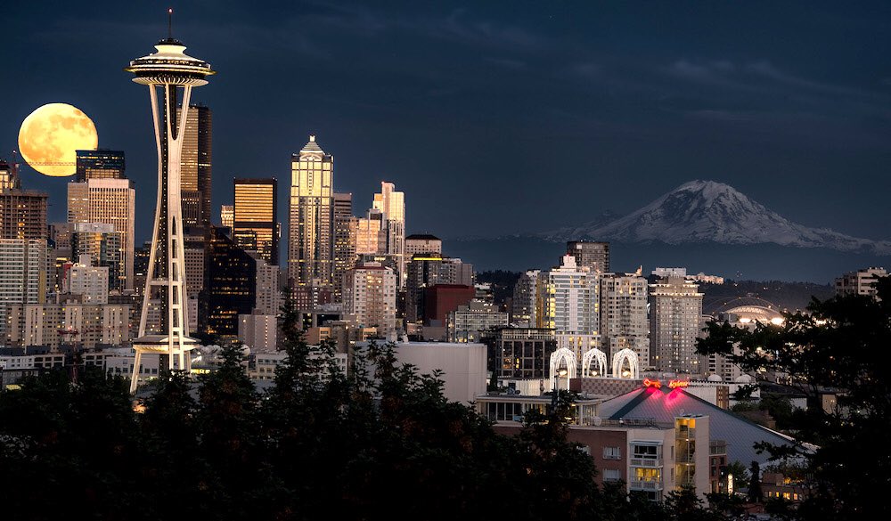 bltprofdaydream's tweet photo. There are so many beautiful things to see here, and summer/fall is the best time to visit! PNW ARMY loves you so much! Please add a tour date for Seattle soon so we can all share in the love 💜 #BTSinSeattle @BigHitEnt @BTS_twt https://t.co/D21TrN0Fgp