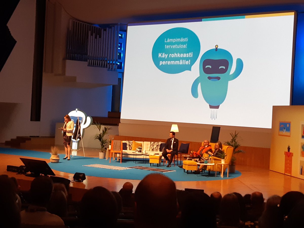 Nyt #palvelumuotoilu ja  #digitalisaatio yhdessä! Seuraa meitä jatkossa ->  <a href="/DVVfi/">Digi- ja väestötietovirasto</a>  Rakennetaan yhdessä #SujuvaSuomi