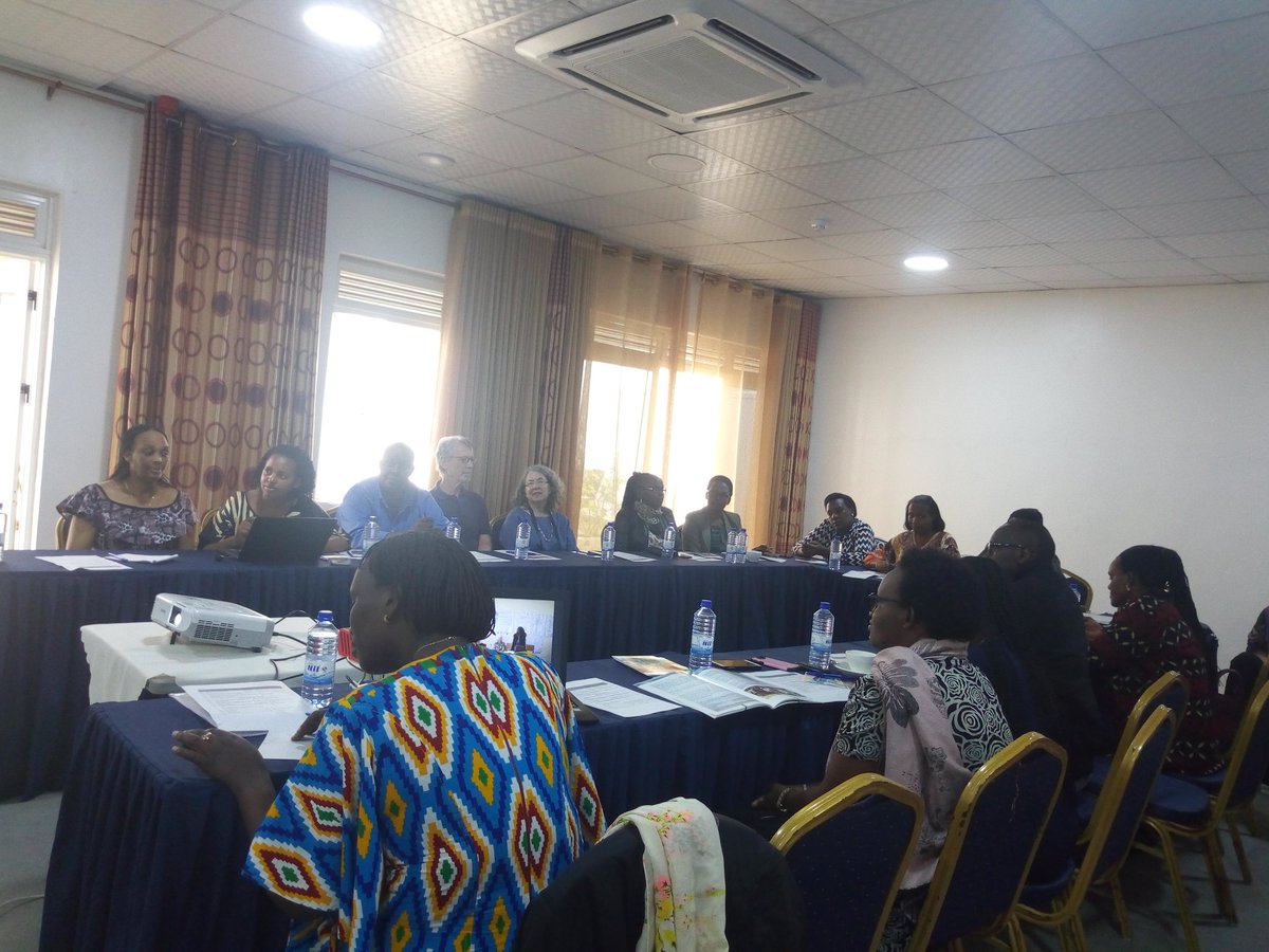 PsyRwanda's tweet photo. Happening Now:

A one day workshop on narrative therapy organized by the PsyRwanda organization and the Dulwich Centre International. This workshop gather narrative therapy champions in Rwanda to exchange and draw crucial steps from the practicum experiences and lessons learnt. https://t.co/9IYyZ4KnHu