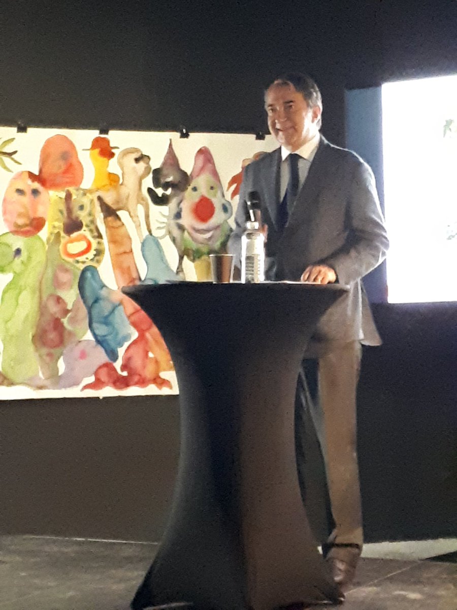 altissier's tweet photo. Ce matin on parle passion, désir, beauté... avec Bruno Van Lierde, collectionneur #artcontemporain au #CCCOD #Tours #carnetpro @CCCOD_Tours @NR_Tours #lajournéecommencebien ! https://t.co/cRvbnT4pq7
