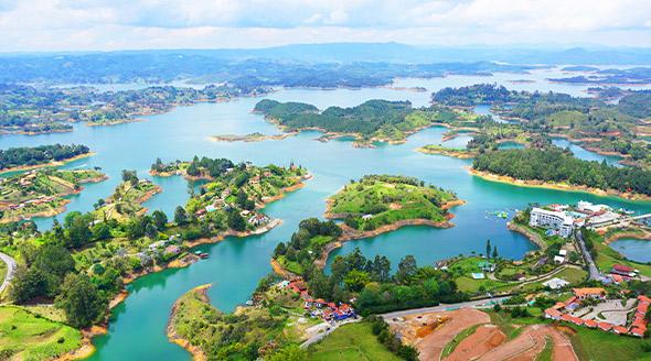 Medellin's growth has brought great business traction in recent years. The vast facilities available, mixed with the local charm and cultures makes it the perfect destination to host your next #meeting or #event! cwt-meetings-events.com/insights/blog/…