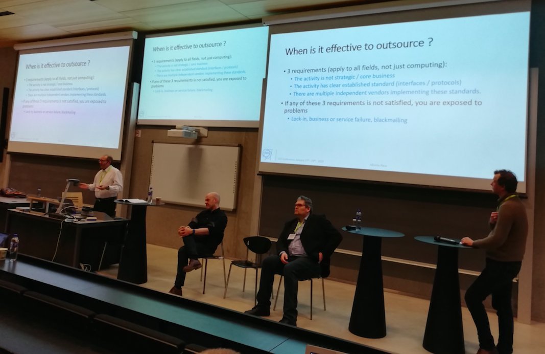 jtm7b7's tweet photo. Digital Sovereignty Panel Discussion at CS3 2020 
#CS3conference
, Frank Karlitschek 
#Nextclouders Alberto Pace #CERN, Christian Schmitz #ownCloud, chaired by Michiel de Jong  #michielbdejong https://t.co/VehW2qkj2C