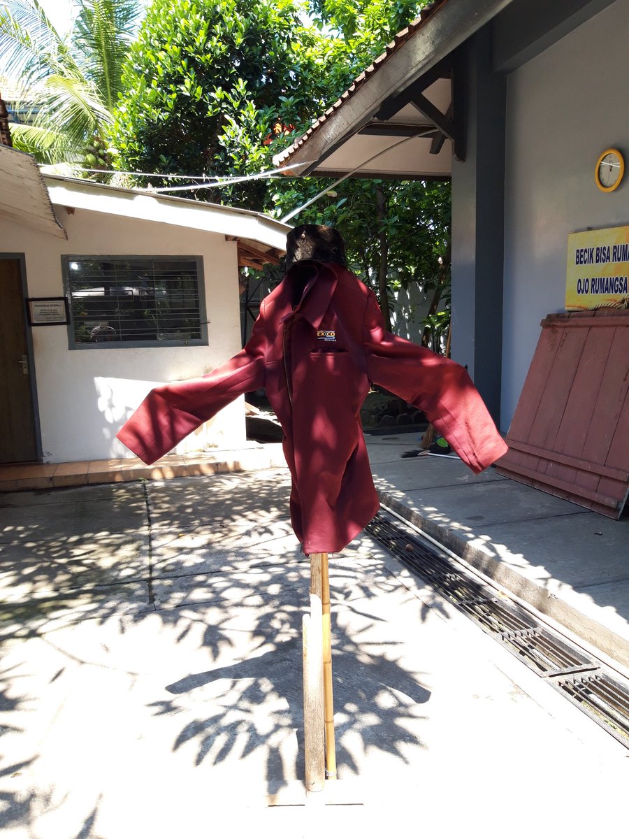 exsco_fess's tweet photo. #exsco fess, tebaklah siapa beliau? https://t.co/1mjhl1n5OY