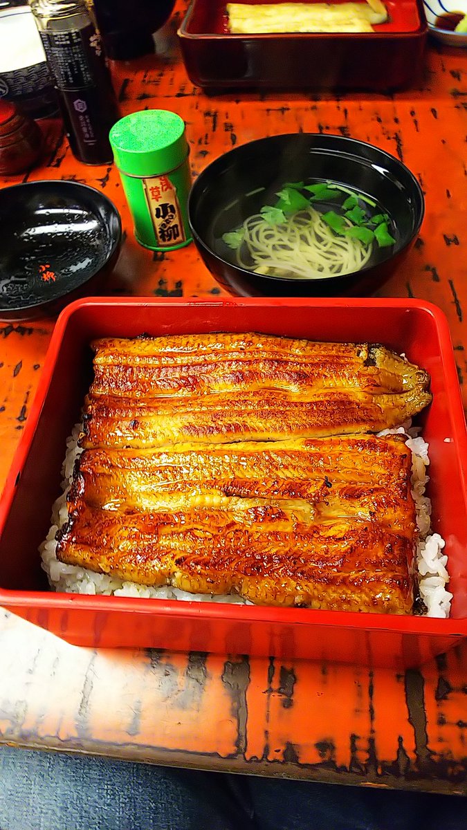 Suzuno 浅草 うなぎ小柳 昔から知っていましたが初めて入りました お値段もお手頃でした 昨日に引き続き焼鳥を食べるという事態に 浅草 小柳 うなぎ 白焼き 鰻重