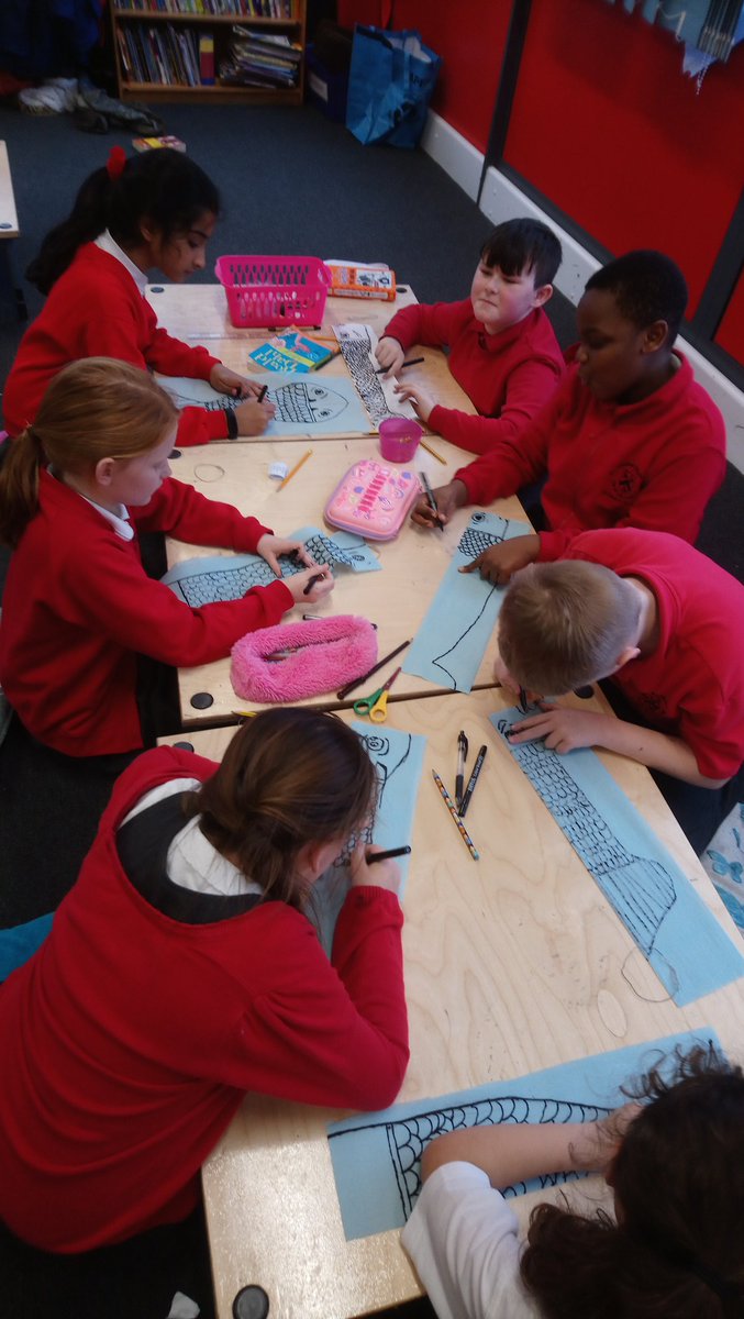 5_stm's tweet photo. Working hard... Creatively. https://t.co/fDC7YBTKiL