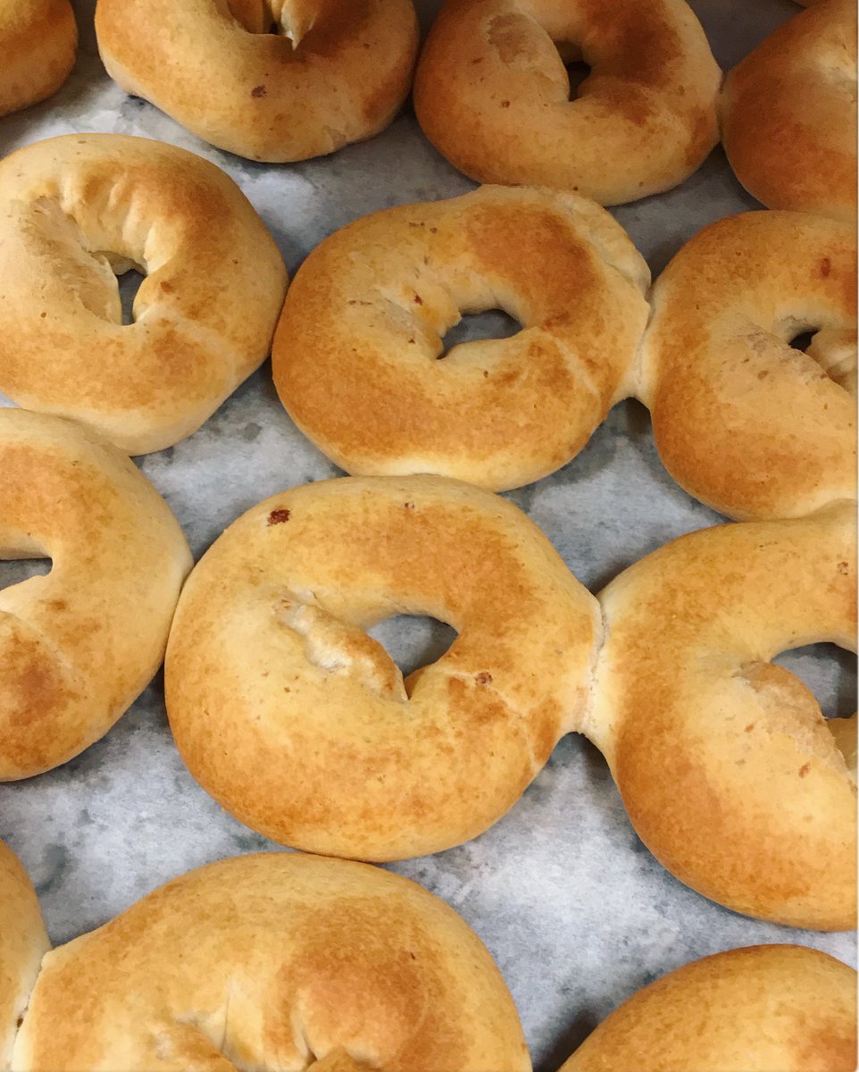 cafetinto_co's tweet image. Hello Tuesday 🤤 #pandebono