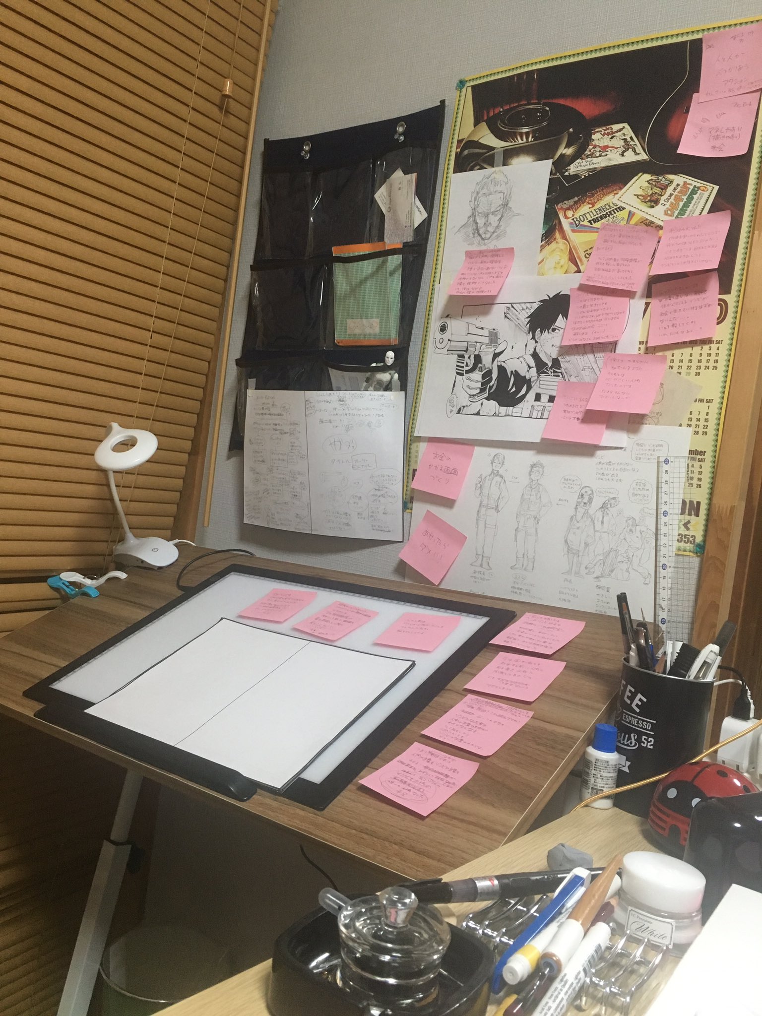 千葉侑生 ドリキャン 苦しみぬいてる漫画家らしい机です T Co Uzsz6erpsz Twitter
