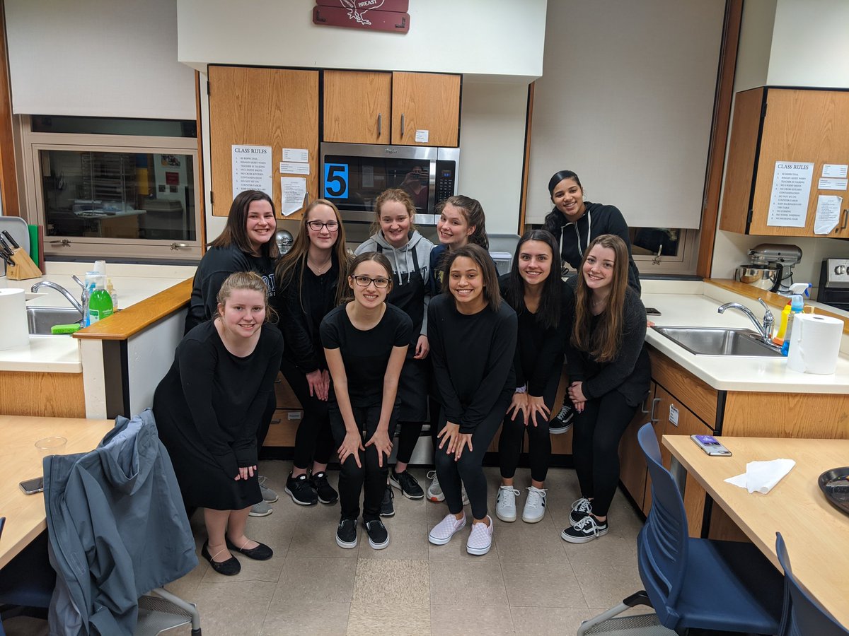 Westcooks's tweet photo. It was a pleasure catering the Battle of the Brains event @dasd_dhsw  Congratulations to the West academic team on their win! #Threepeat #DASDPride #SayYestoFCS https://t.co/Lmxz1OzEsf