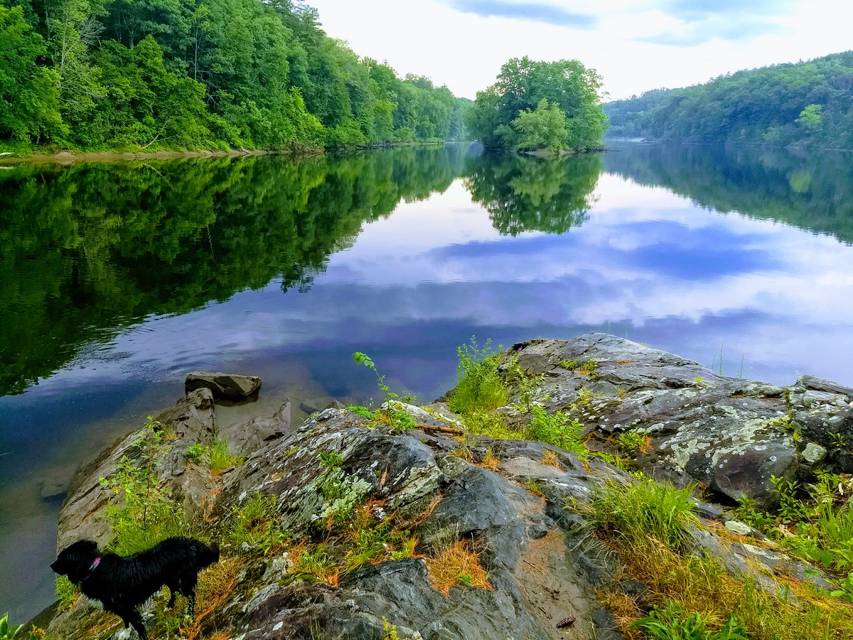 LebNH's tweet photo. Winter and summer views of River Park in West Lebanon. Photos submitted by Erik Endrulat. 

Do you have photos of #LebNH you are willing to share? Help us build a showcase of LebNH Life by submitting them at https://t.co/MGxmPdI7YX

#UpperValley #MascomaLake https://t.co/1vVYmWzqt7