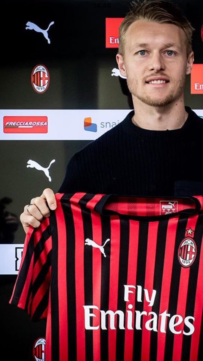 LouisTuchsen's tweet photo. Kun et hold i Milano ❤️🖤 https://t.co/UZBmpRsPEi