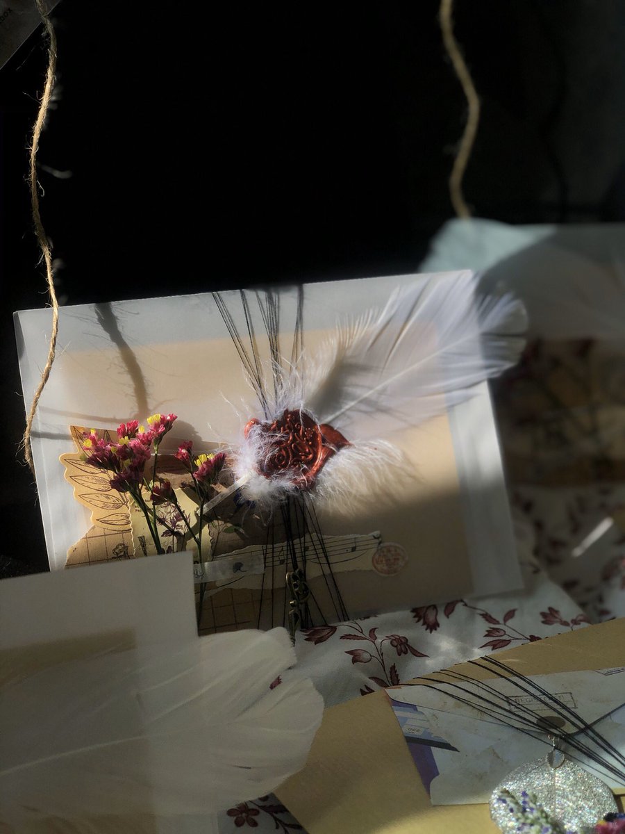 AdCloubox's tweet image. الرسائل الورقيه ~ السعر = 20 درهم