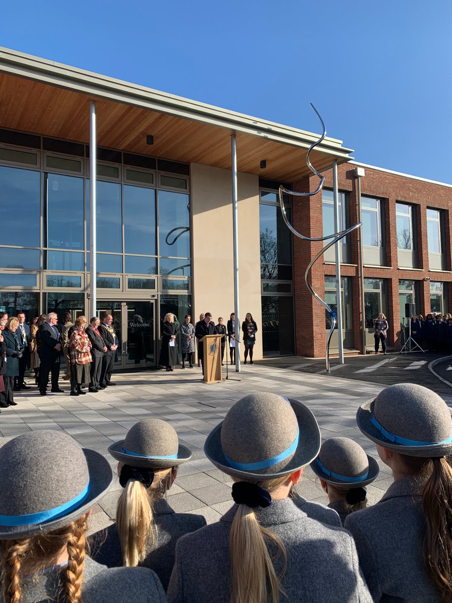 The Spirit of King's - Liz Middleton's stunning sculpture is unveiled <a href="/KHSWarwick/">King's High School</a> by Kathleen Soriano, Chair of Liverpool <a href="/Biennial/">Liverpool Biennial</a>. More to come on this...<a href="/NHA_llp/">Nicholas Hare Architects</a>
<a href="/POC_WISF/">Project One Campus</a> <a href="/KclSoriano/">Kathleen Soriano</a> <a href="/SarahCollicott/">Sarah A Collicott</a> <a href="/SpellerMetcalfe/">Speller Metcalfe</a> <a href="/WarwickPrep/">Warwick Prep School</a>