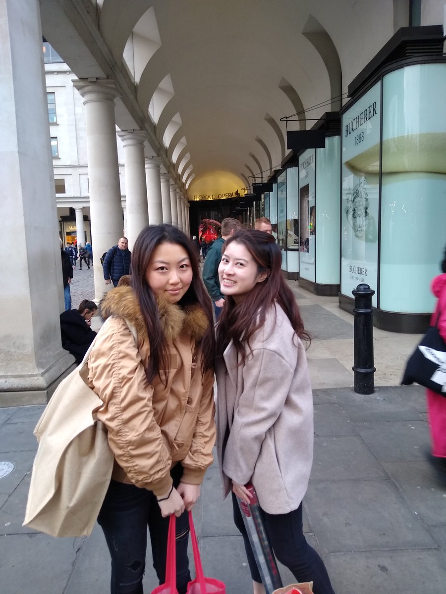 StEdsBoarding's tweet photo. A few of our boarders out and about in London this weekend. Covent Garden shopping and China Town for the Lunar New Year celebrations #iloveboarding #YearoftheRat2020 https://t.co/QsXYpG0fQx