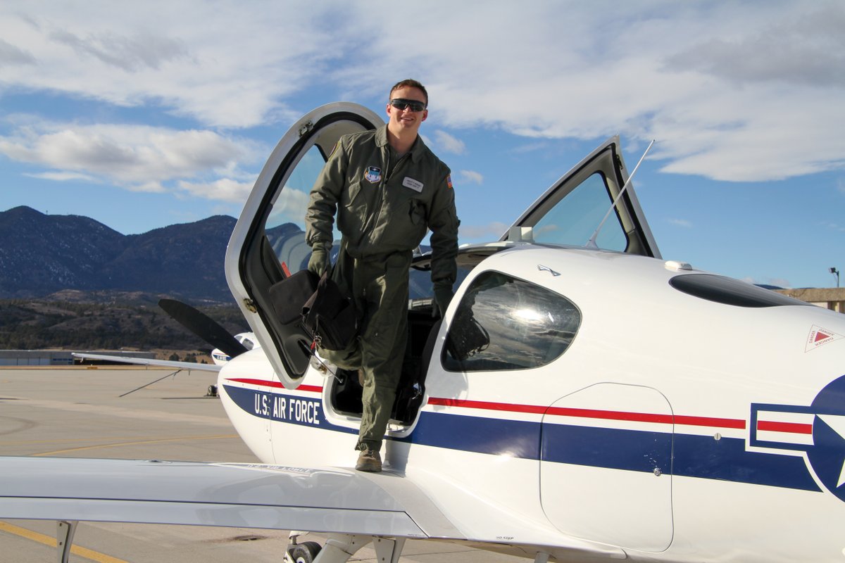air force academy pilot training