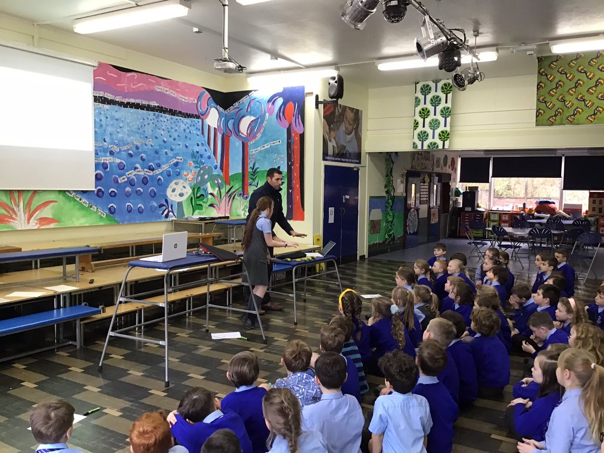 FrodManor's tweet photo. KS2 are having fun in our 'Digital Wizards' assembly. Who knew that you could play music on bananas? #manorhousecomputing https://t.co/UljwFqXcx0