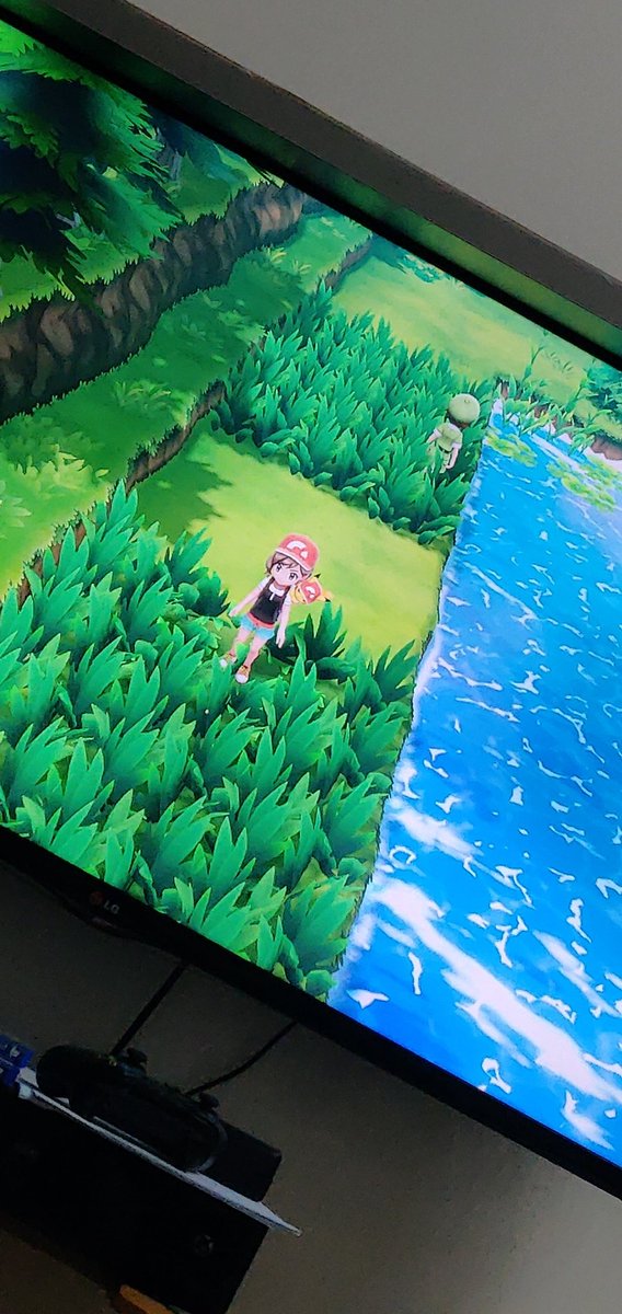 channel_miu's tweet photo. I wish I have enough money to buy switch! It looks totally gorgeous! #pokemon #PokemonLetsGo https://t.co/QiFz2d7hn8