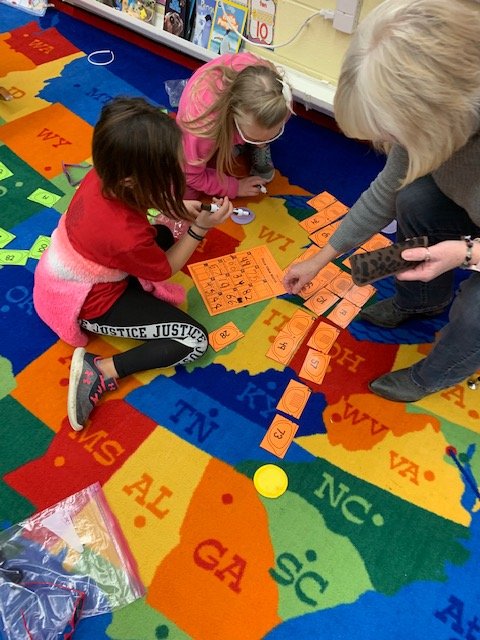 MerCoMath's tweet photo. Stations in 1st Grade! #MTBoS https://t.co/PoLRGZuKb5