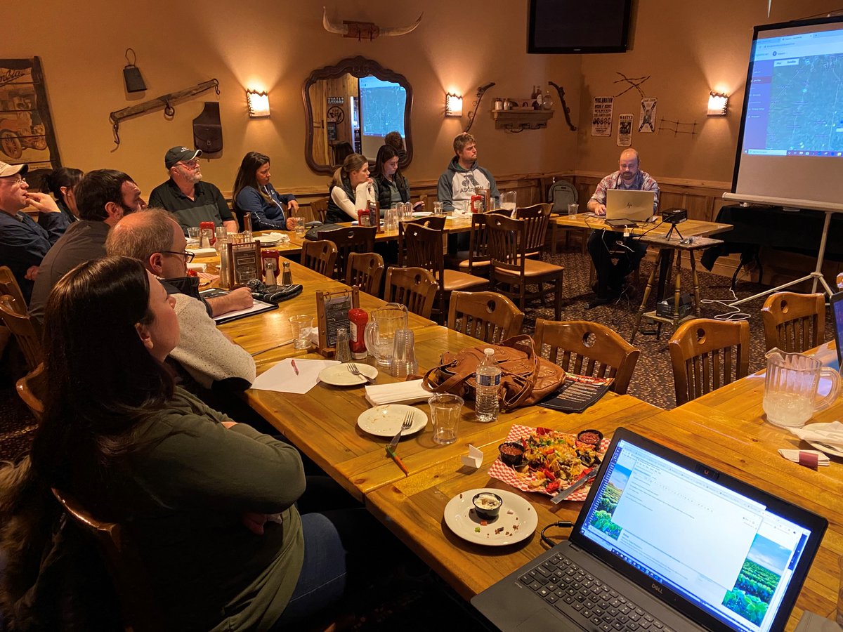 agvance's tweet photo. Thank you to everyone that came out for the Lunch and Learns in South Dakota! We had quite the showing at both events in Aberdeen and Fargo. See you next time! #Agvance

@FullCircleAg 
@westcentralag 
@CentralPlainsAg 
@MRGALLC 
@BarrettFarmSupp 
@Pro_Ag_Farmers 
@BelgradeCoop https://t.co/HG5WWXG8bX