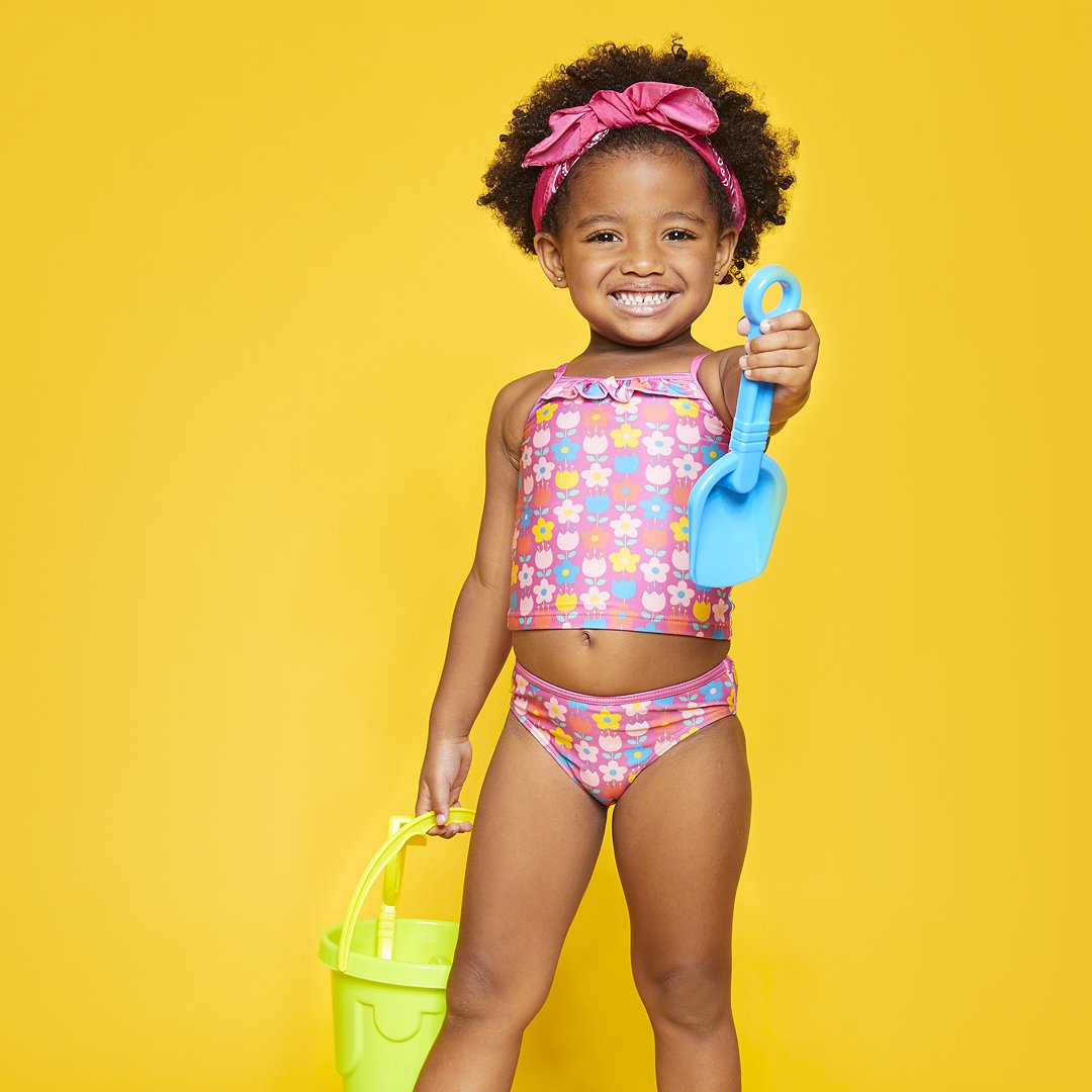 lojasleader's tweet photo. Praia em 3,2,1. Biquíni infantil estampa Jardim (1 a 3 anos) R$ 49,99. #AGenteSeCompleta #LojasLeader #LookLeader #Verão https://t.co/mH8DAz1TXL