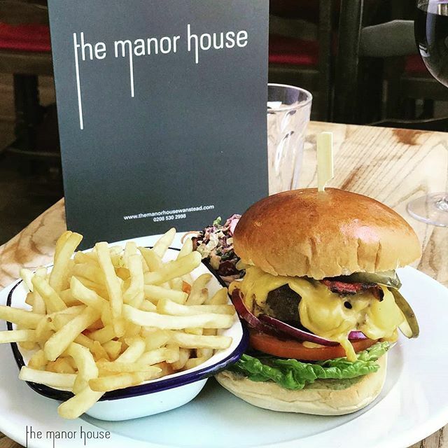 Who could eat this right now?!? 😍 Burger Heaven 🙌🏽 Don't forget it's 241 on Burgers every Tuesday. ift.tt/2RZgrxo