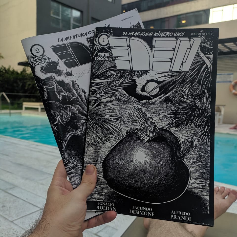 Movicomix's tweet photo. "Ideal para acompañar el verano en la pile", dice un fan 

Los Capítulos 1 y 2 del cómic ya se pueden conseguir en:

#FábricadeHistorietas (@mdpuli) 
@punclibreria
@PlanTComics 
#TheGodfatherCómics
@berlingrafik
@CLUBDELCOMIC255

#comics #art #28Enero #FelizMartes #BuenMartes https://t.co/YS6ODyEfV3