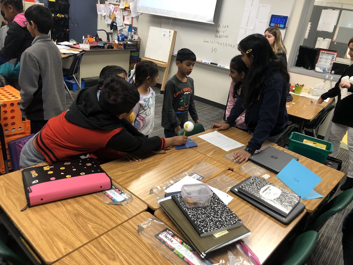 mhearns_class's tweet image. 5th grade teaching kinder about day and night #fisdelemsci @mcleodl @JEFlemmer