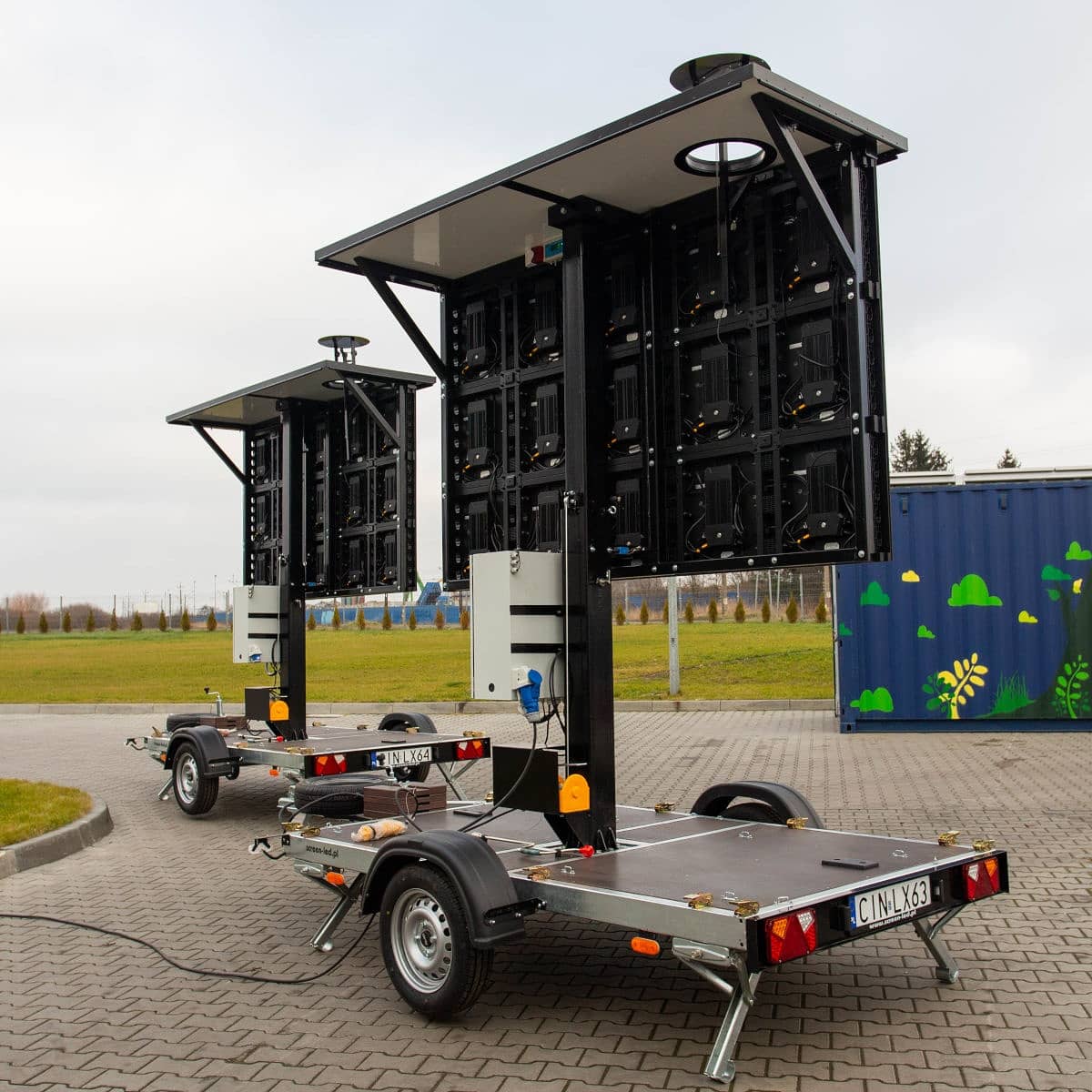 screenled1's tweet image. This twin little trailers has left our factory last week.🏭
Perfect solution for advertising.📢
Lightweight and compact solution that you can place almost anywhere you want.🚚

#advertising #mobileledscreen #manufactory #veranstaltung #veranstaltungstechnik #eventsolutions