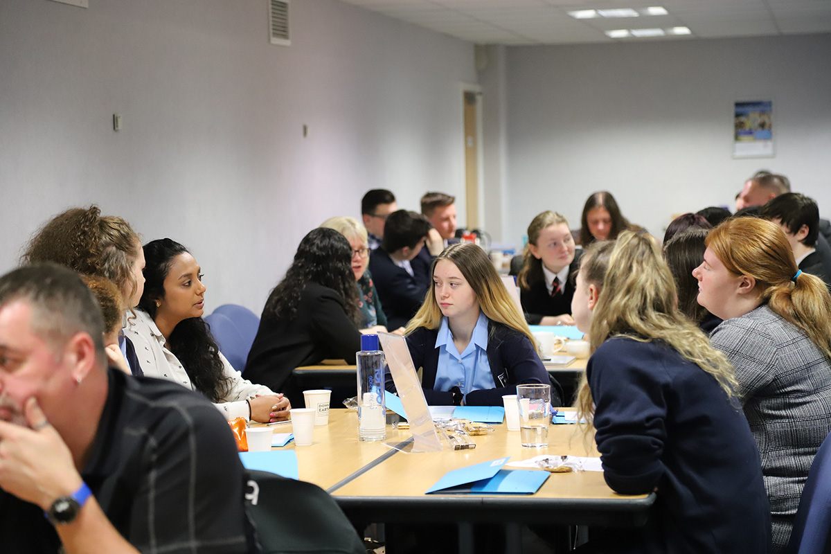 Brother_UK's tweet photo. Yesterday we launched our annual Big Brother #Mentoring Programme with 7 local high schools. We'll work with 35 Year 10 students on soft skills training, cv writing, interview techniques &amp; more-getting them ready for future careers &amp; enhancing #employability skills https://t.co/6QPbKuam9a