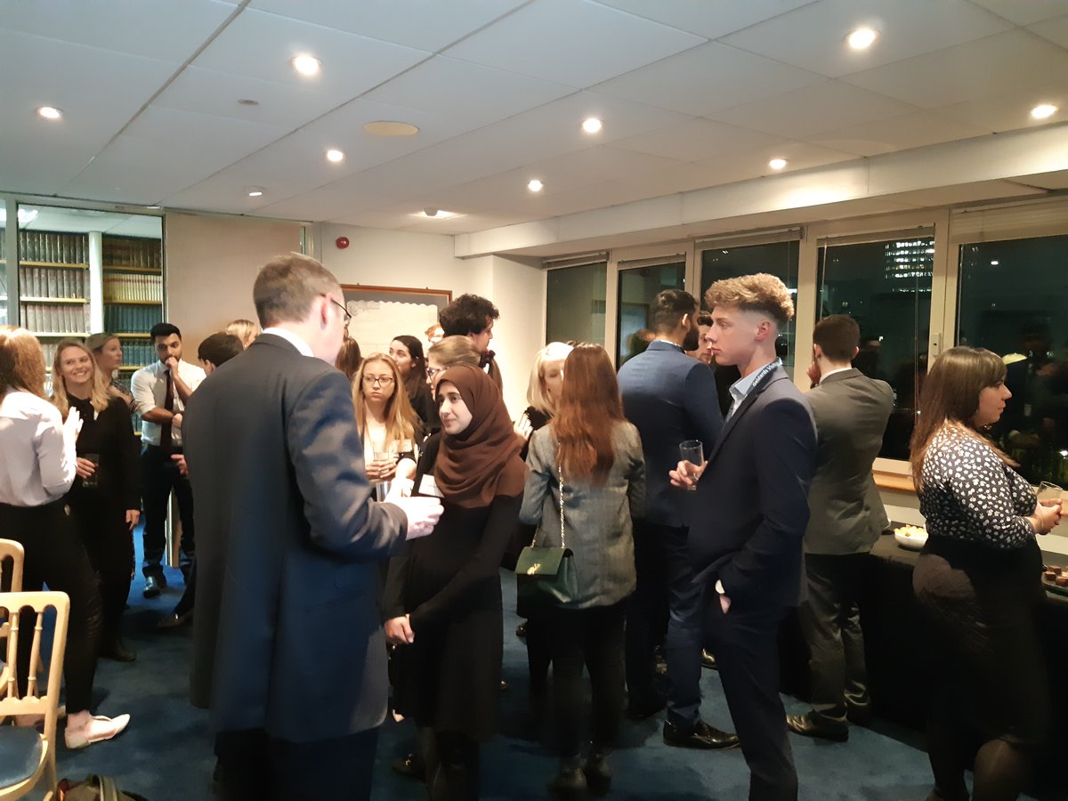 CareersGeldards's tweet photo. We've continued the #InsightEvening tour and last night was our #InsightEvening in #Cardiff, thank you to everyone who came along it was lovely to see you all! Tonight is our last #InsightEvening before the #TrainingContracts open!
#ThriveAtGeldards #networking #AskTheChairman https://t.co/OOw5OAGP0D