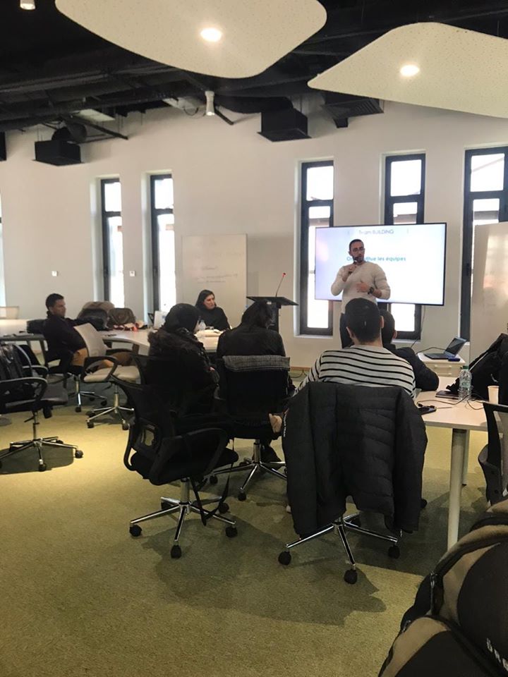 pelia_ma's tweet photo. Pitch fire du projet Pelia à Bootcamp "Entrepreneur academy" par Ahmed KHACHIA ERRAHMAN 
@YouCode18  @UM6P_officiel  @1337FIL  @EA https://t.co/zJMnP1UWkS