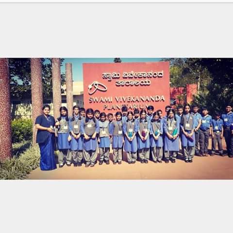 school_prestige's tweet photo. Field trip: (23-01-2020) - "Always walk through life as if you have something new to learn" With this motive, we headed towards Vivekananda planetarium at Pilikula Vamanjoor https://t.co/7laQcvMAqf