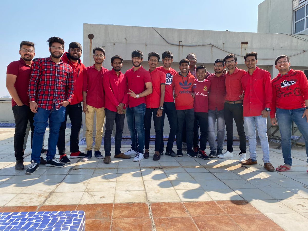 waytowebpvtltd's tweet photo. Red is the color of extremes. It's the color of passionate love, seduction, violence, danger, anger, and adventure. 

#waytowebfamily #wtw #daycelebration #celebrationweek #celebratewithus #reddaycelebration #redootd #redismycolor #red #geeks #geeksquad #developerlife https://t.co/hkxJlx7k4p