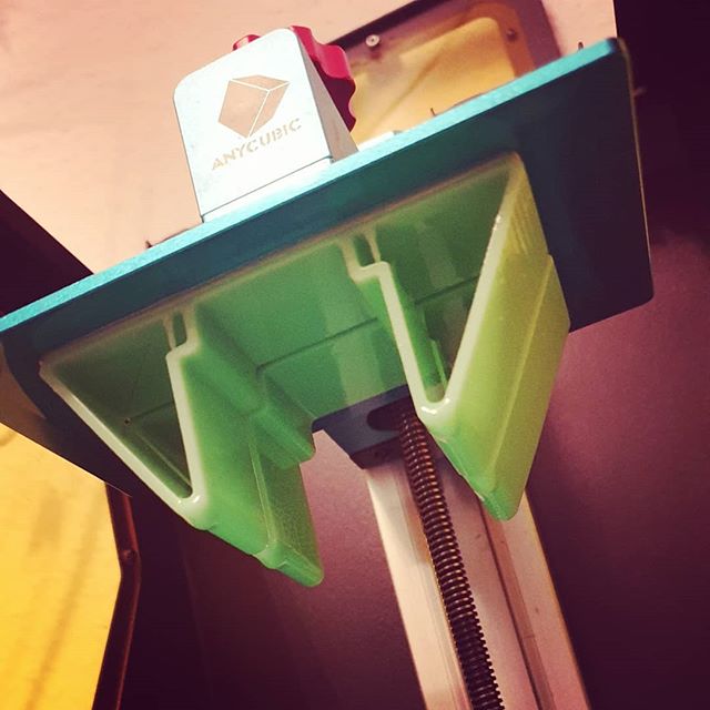 tibfox's tweet photo. New year - new prints!
These are stands for the PS4 slim:
https://t.co/gDKIwKP2TP
Printed with anycubic eco resin on the anycubic photon :) anycubicofficial #ecoresin #resin #resinprint #resinprinter #eco #ps4 #ps4slim #stand #foot #slim #3dprinting #3dprint #prints #thingivers https://t.co/j52Szlp8rS
