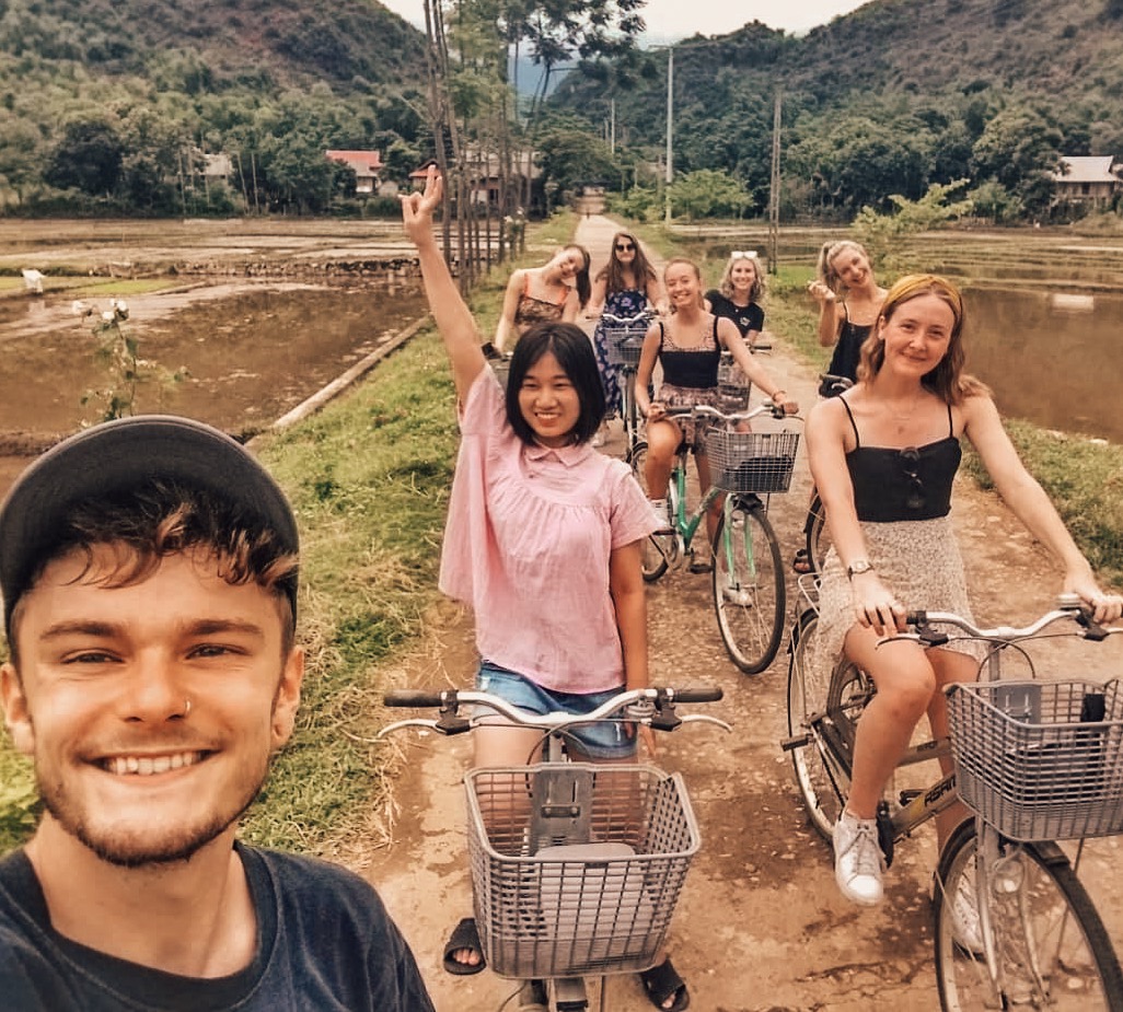VietnamCamps's tweet photo. Make amazing new friends and explore together this summer with Camp Vietnam and be sure to have an experience you will never forget🚲 https://t.co/Sg2QrDwWnp