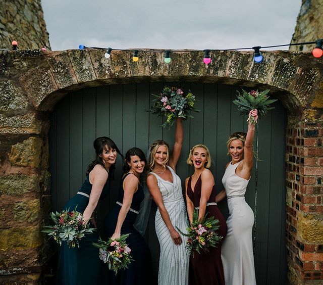 Hands up if your ready for 2020 wedding season!!🙌🏻
.
Photo by <a href="/burfly/">👍🏻</a> ift.tt/36xEmJF